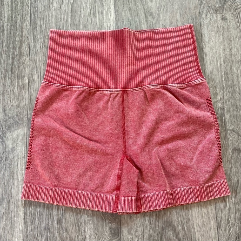 New Stone Washed Seamless High Rise Running Shorts in Rose